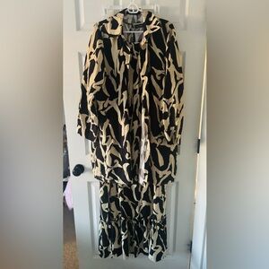 2 piece Stylish Black and Cream Women's Dress… with an oversized shirt l/xl